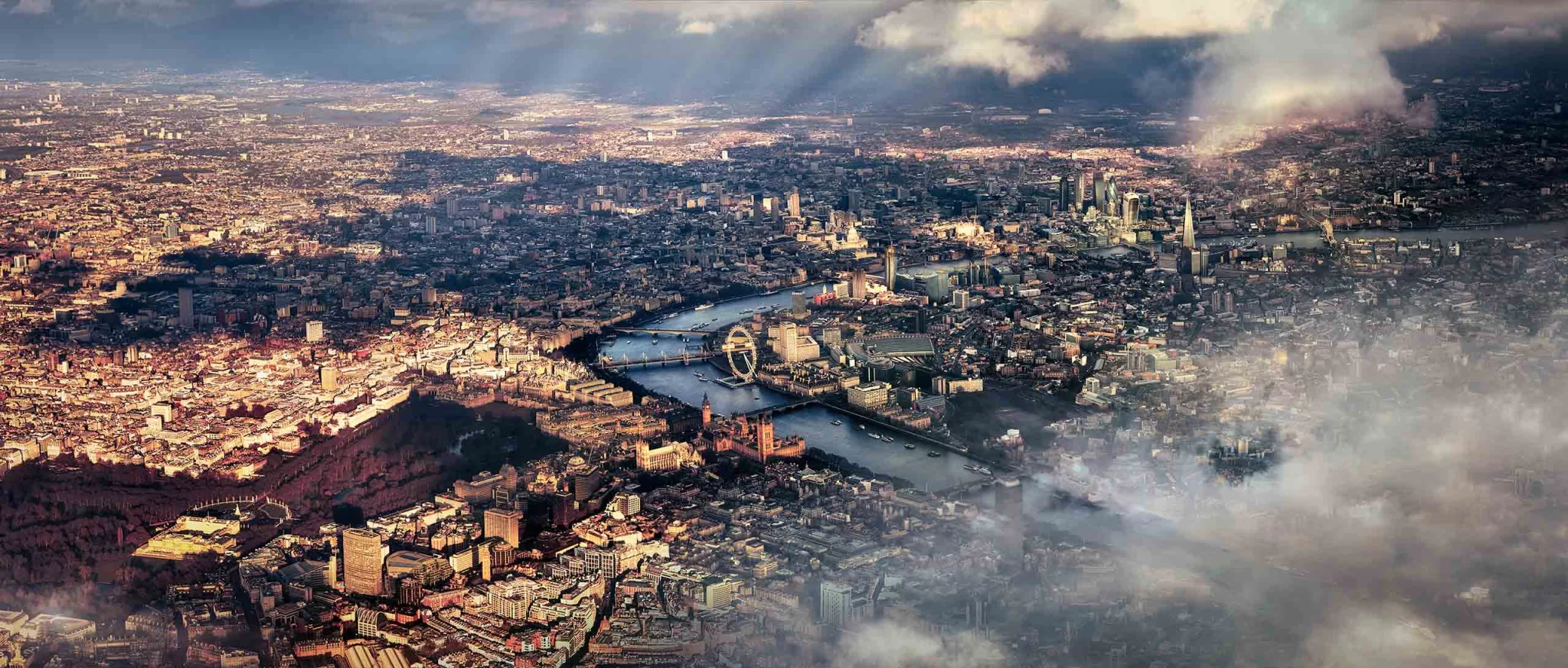 Digital Photo-Composing Retouching London City Luftaufnahme Banks Thames Retusche Digitale Bildbearbeitung Photo-Composing High-End Foto-Retouching 2021 Graphic Design Beschriftungstechnik Corporate Design Grafik Design Corporate Identity Logo Brand Kreation Firmendrucksachen Briefschaften Schriftzug Fotografie Webdesign Online-Shop Homepage Video-Erstellung Motion-Design Movie-Editing ShowMyProject Digital Agentur Basel